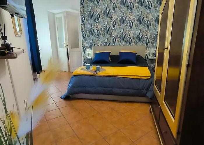 Apartment Crezy House Trilussa *