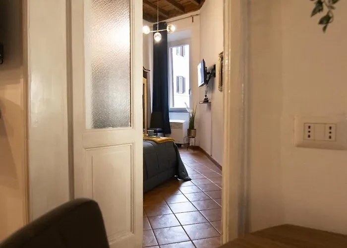 Apartment Crezy House Trilussa *